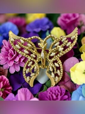 Vintage Gerry’s Gold-tone Butterfly Brooch Pendant